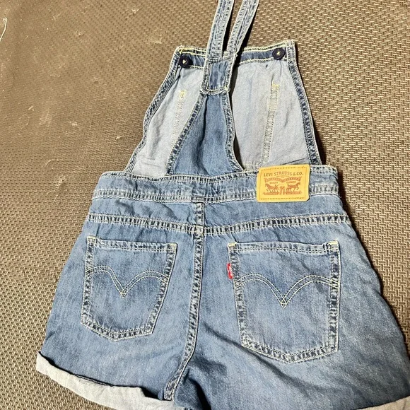 Levi’s Youth Denim Shortalls - Picture 1 of 6